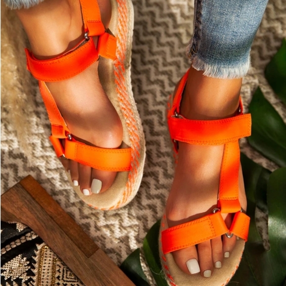 Shoes - Sandals